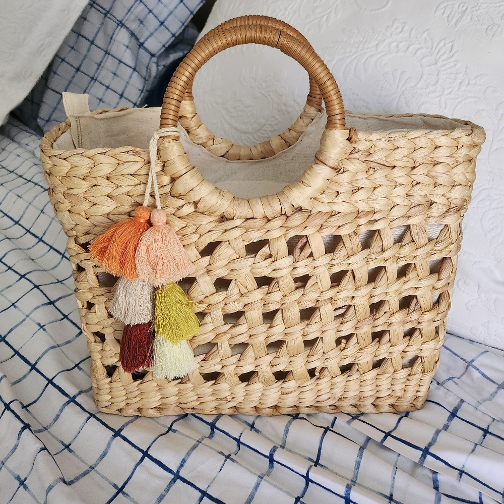 Woven basket bag